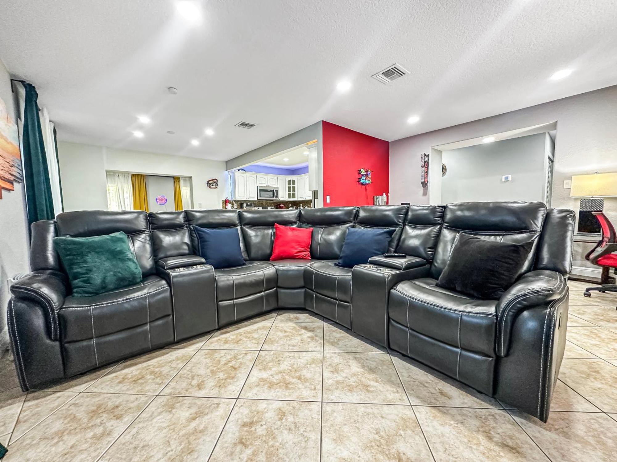 Coastal Escape: Luxury Retreat with Game Room & Beach Access Miami Exterior photo